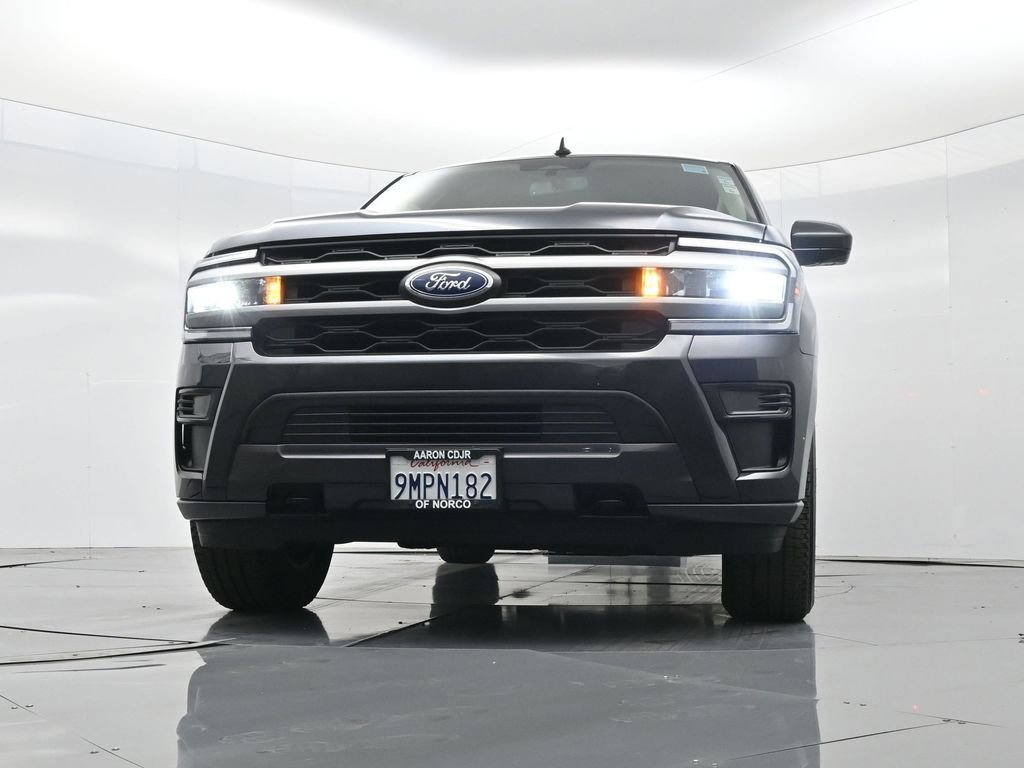 Used 2024 Ford Expedition XLT image 47