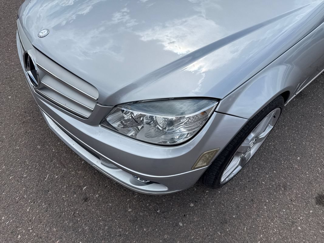 Used 2009 Mercedes-Benz C 300 Sedan image 18