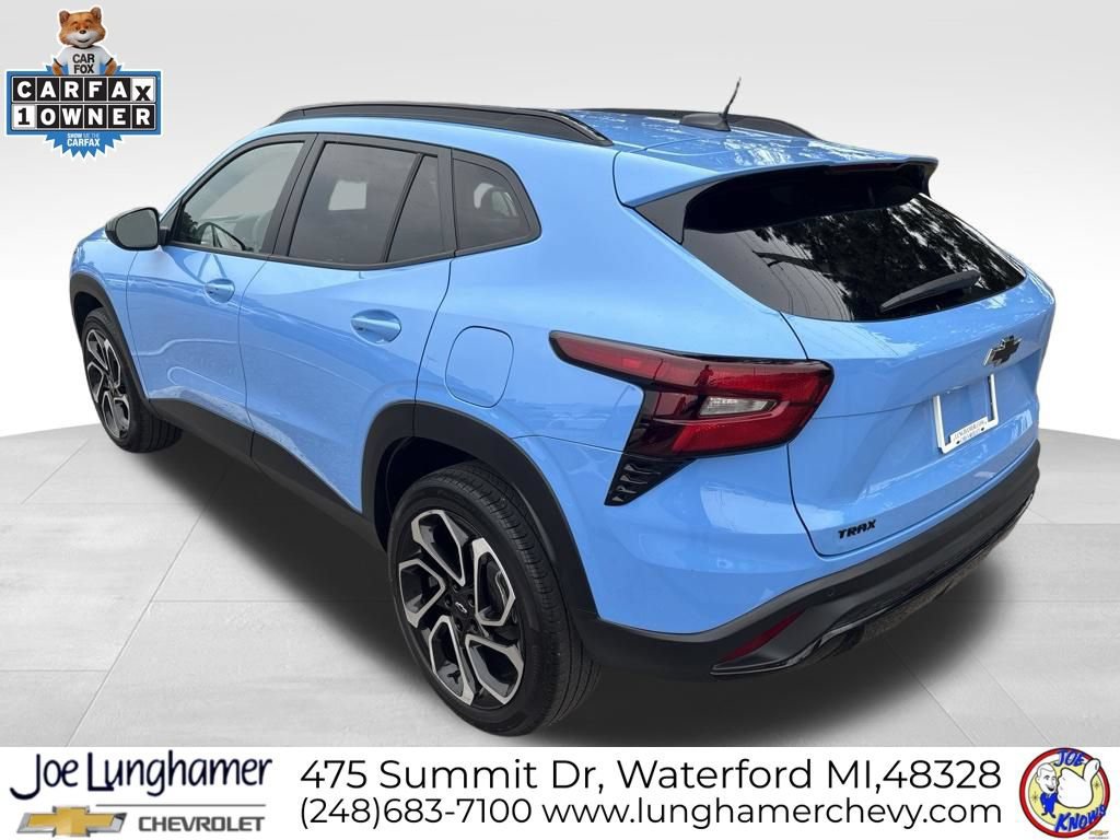 Used 2024 Chevrolet Trax RS w/ Driver Confidence Package FWD image 6