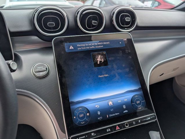 Used 2025 Mercedes-Benz C 300 4MATIC Sedan image 17