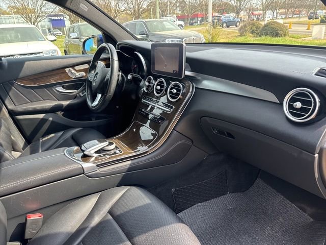 Used 2018 Mercedes-Benz GLC 300 4MATIC image 15