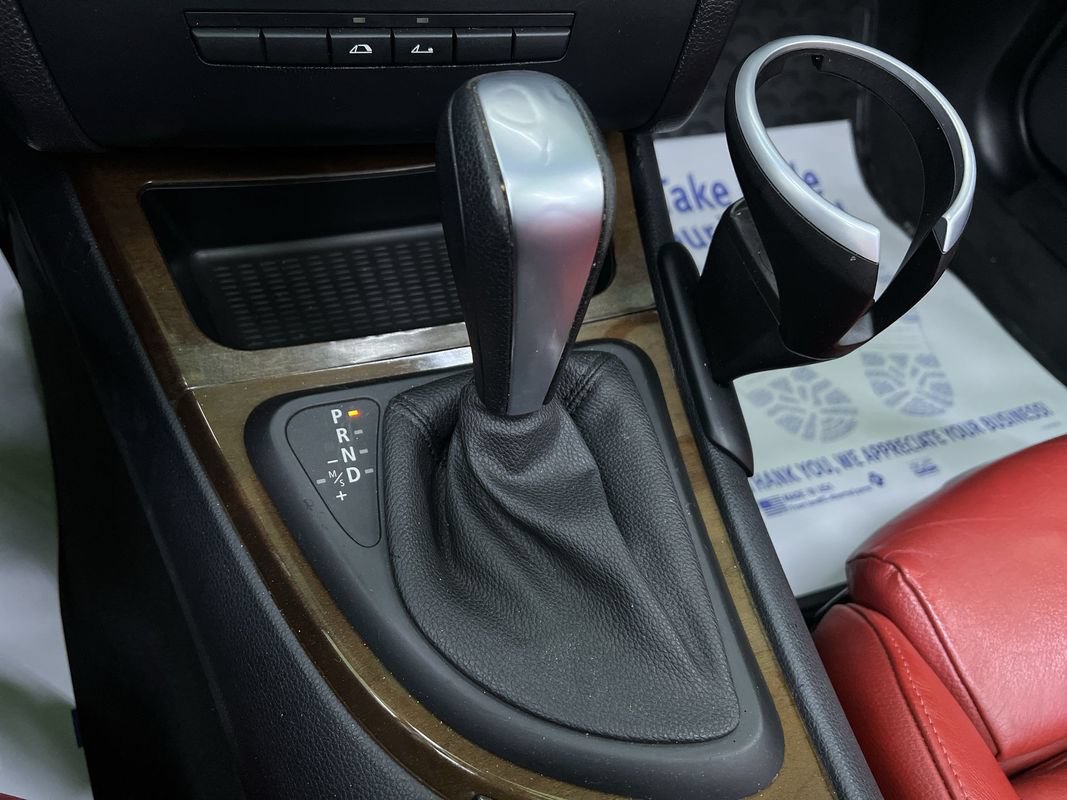 Used 2012 BMW 128i Convertible RWD image 23