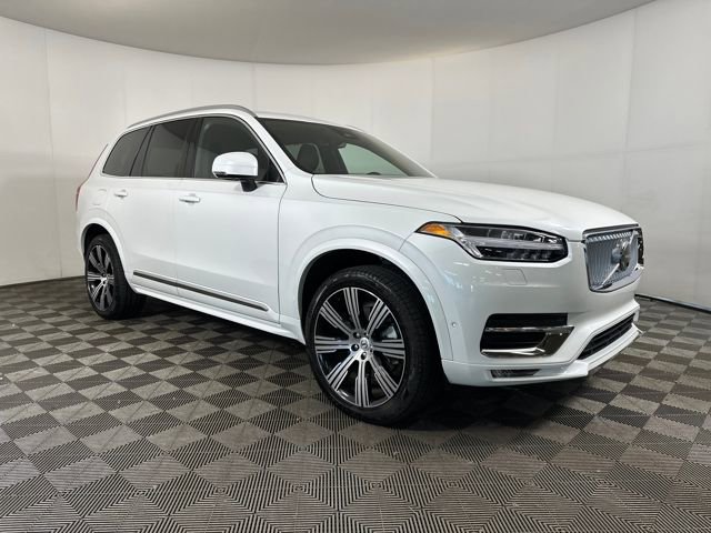 Used 2023 Volvo XC90 B6 Ultimate image 2