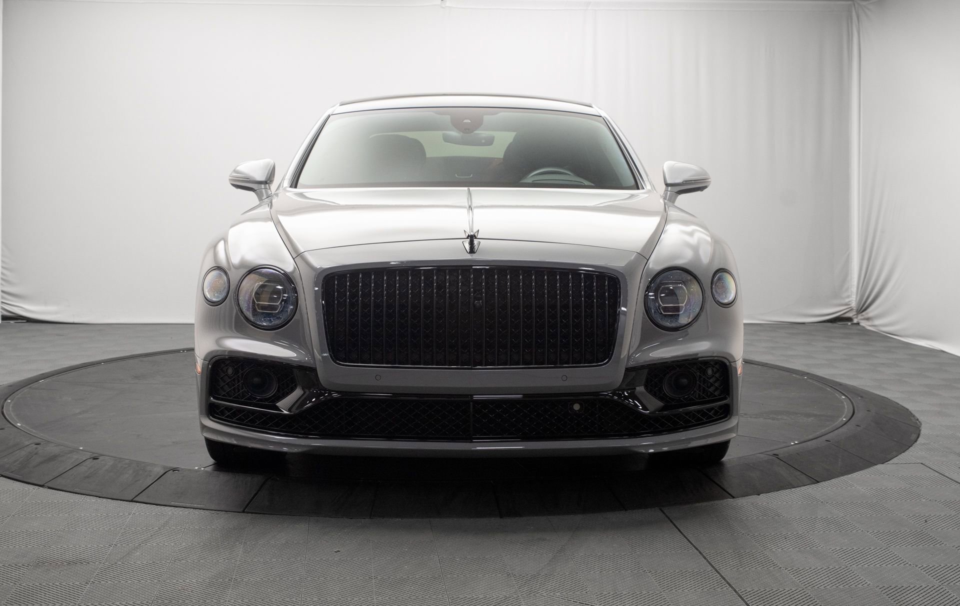 Used 2023 Bentley Flying Spur W12 image 8