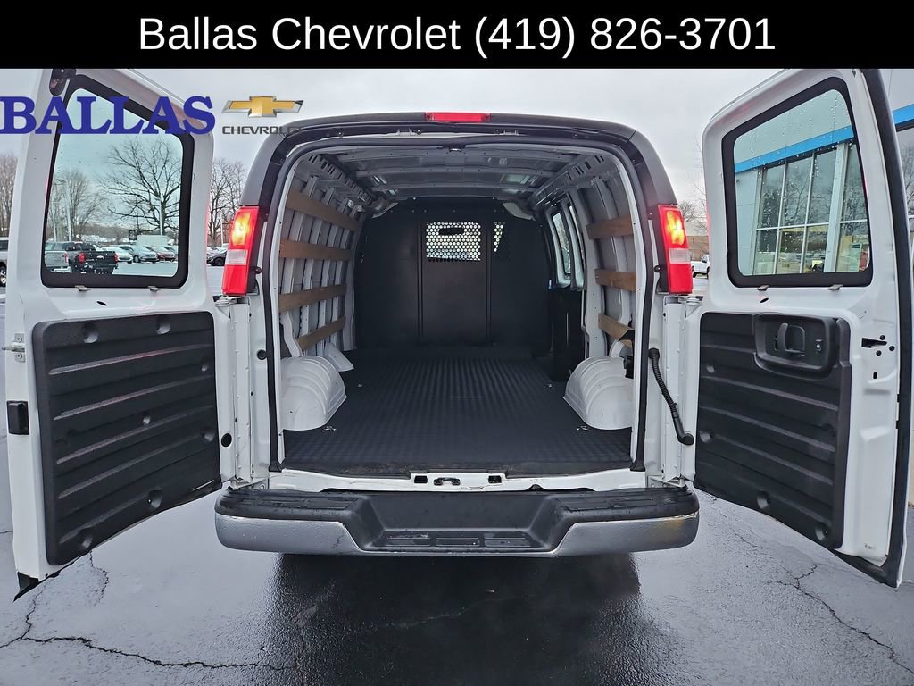 Used 2024 Chevrolet Express 2500 w/ Driver Convenience Package image 23