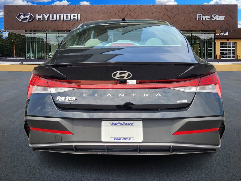 New 2025 Hyundai Elantra SEL image 6