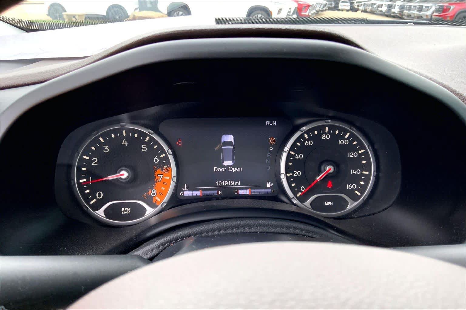 Used 2015 Jeep Renegade Limited AWD/4WD image 25