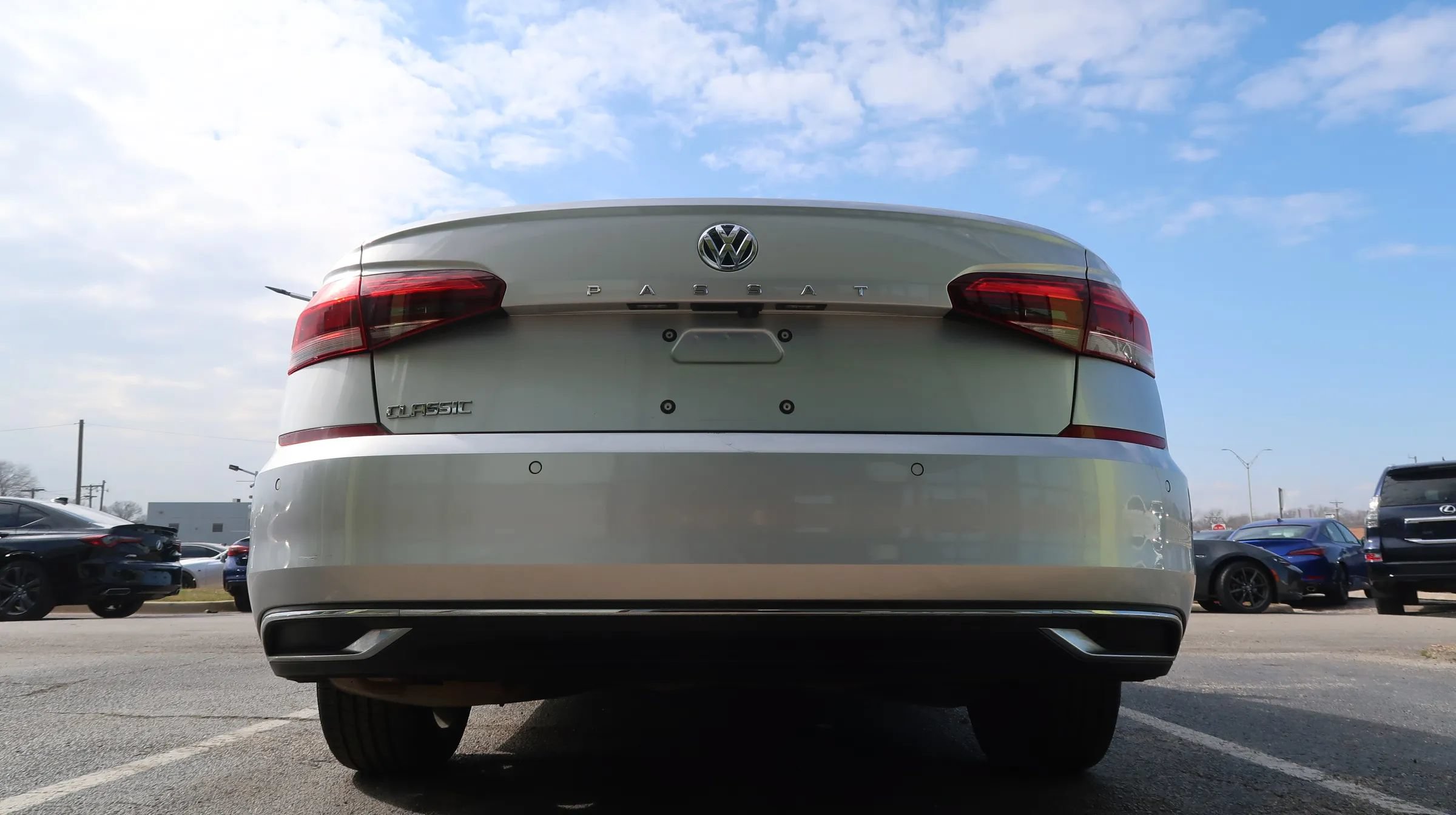 Used 2020 Volkswagen Passat 2.0T SEL FWD image 10