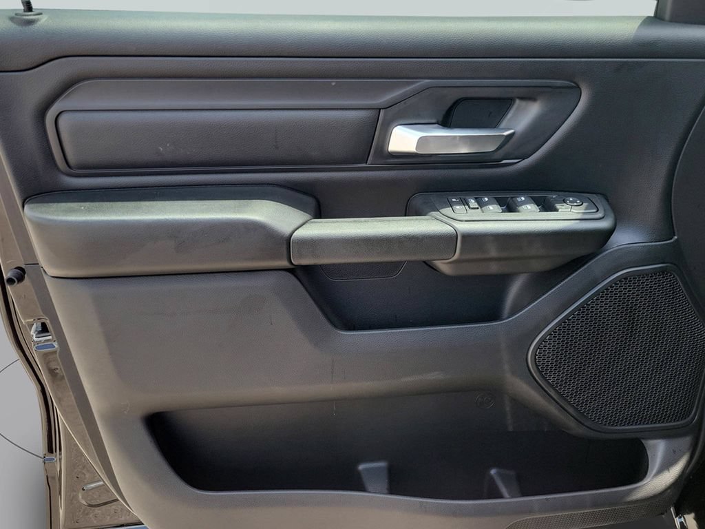 New 2026 RAM 1500 Express AWD/4WD image 32