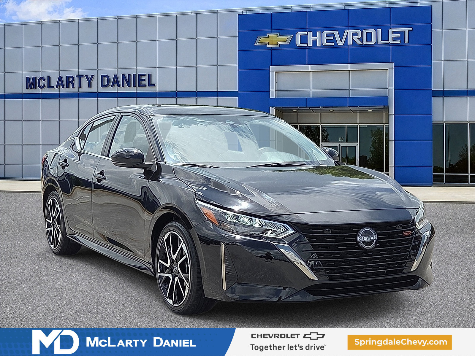 Used 2025 Nissan Sentra SR FWD image 1