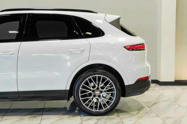Used 2019 Porsche Cayenne AWD/4WD image 19