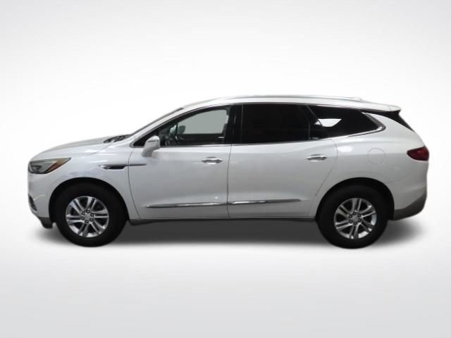 Used 2018 Buick Enclave Essence image 2