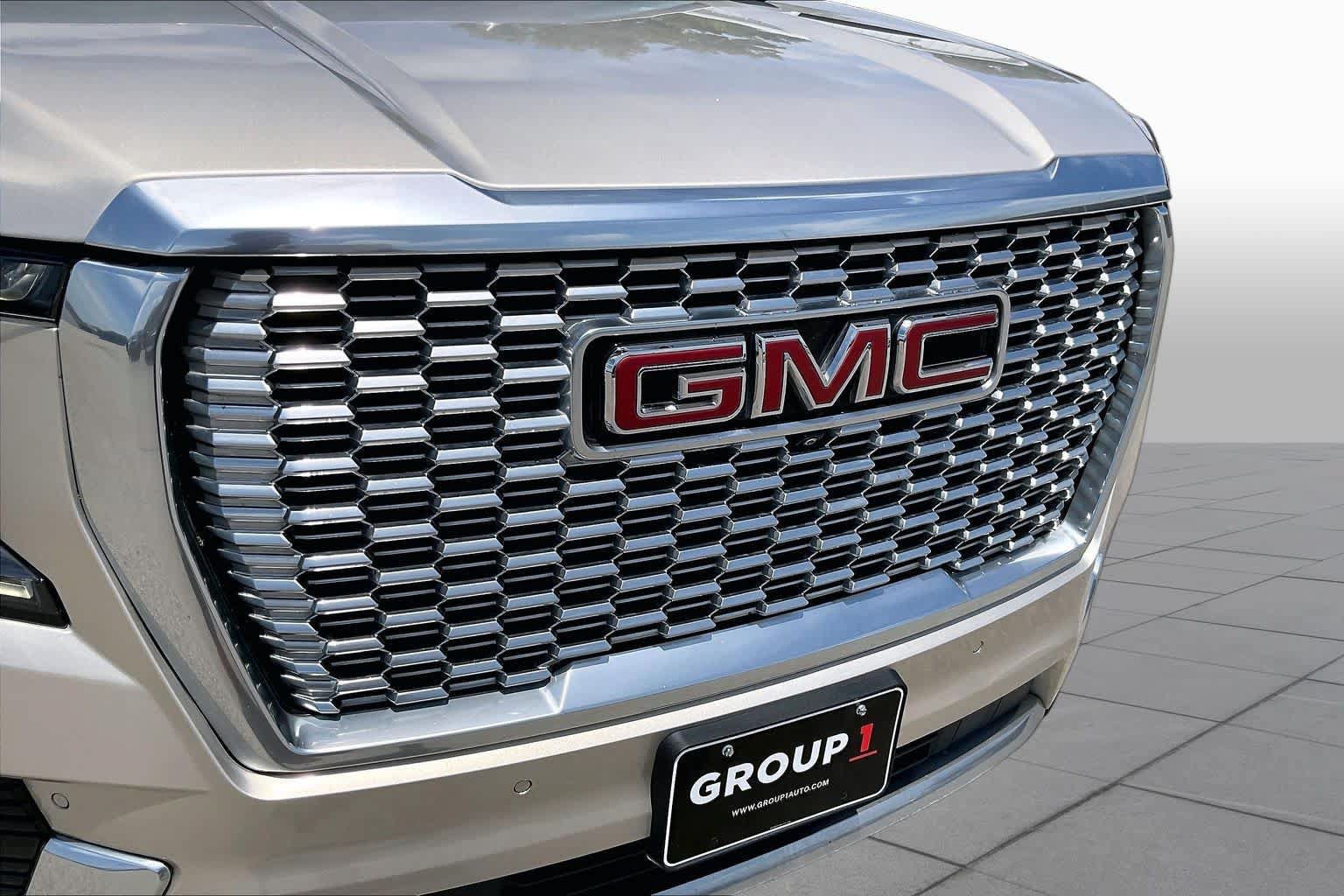 Used 2023 GMC Yukon Denali AWD/4WD image 29
