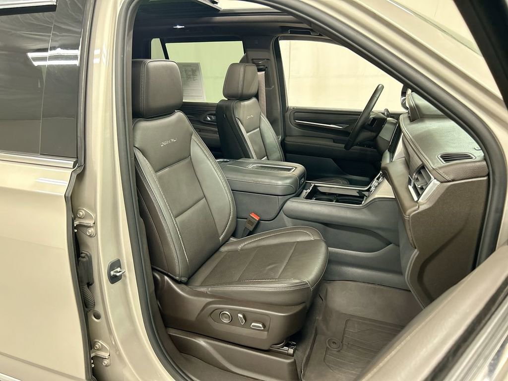Used 2023 GMC Yukon Denali image 25