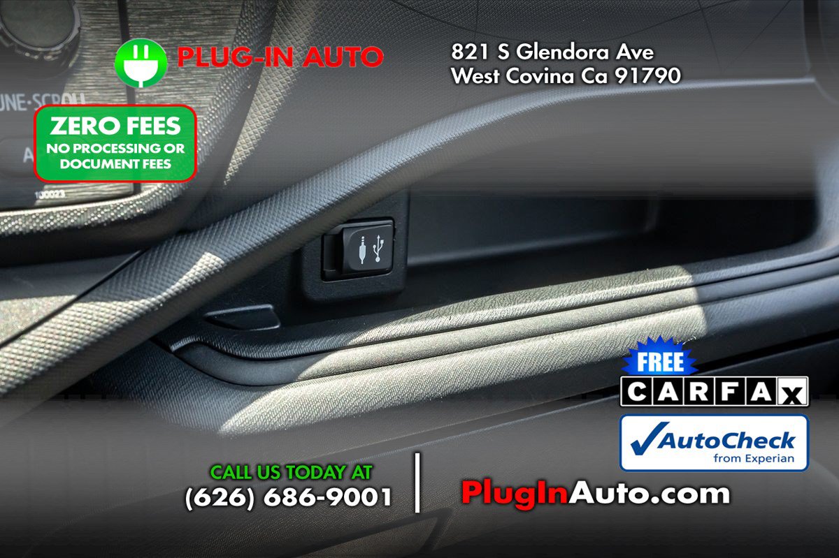 Used 2012 Toyota Prius C Four FWD image 21