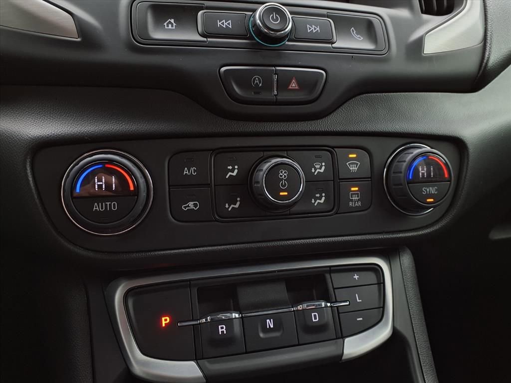 Certified 2022 GMC Terrain SLE w/ Driver Convenience Package image 8