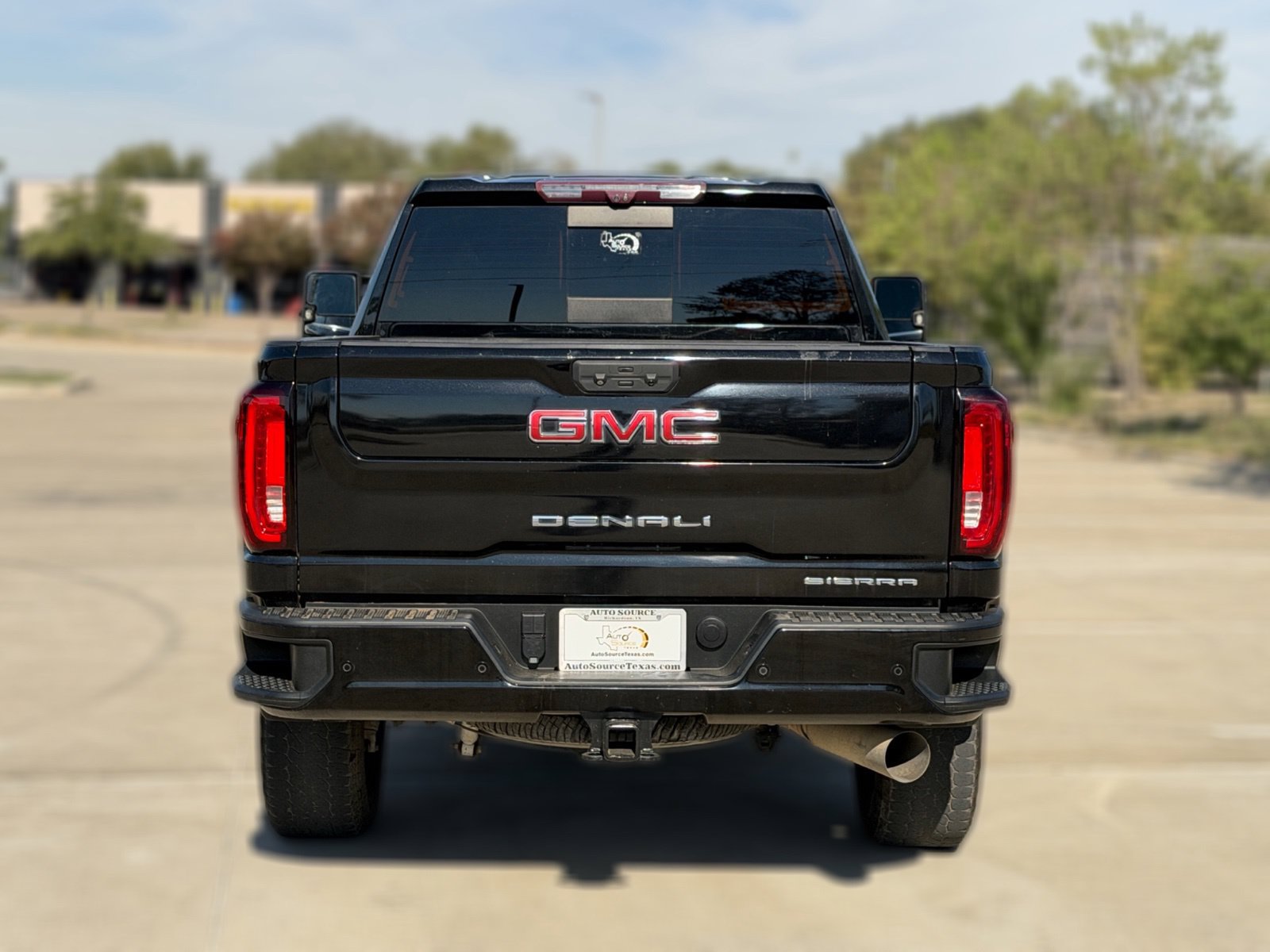 Used 2021 GMC Sierra 2500 Denali w/ Denali Black Diamond Edition AWD/4WD image 8