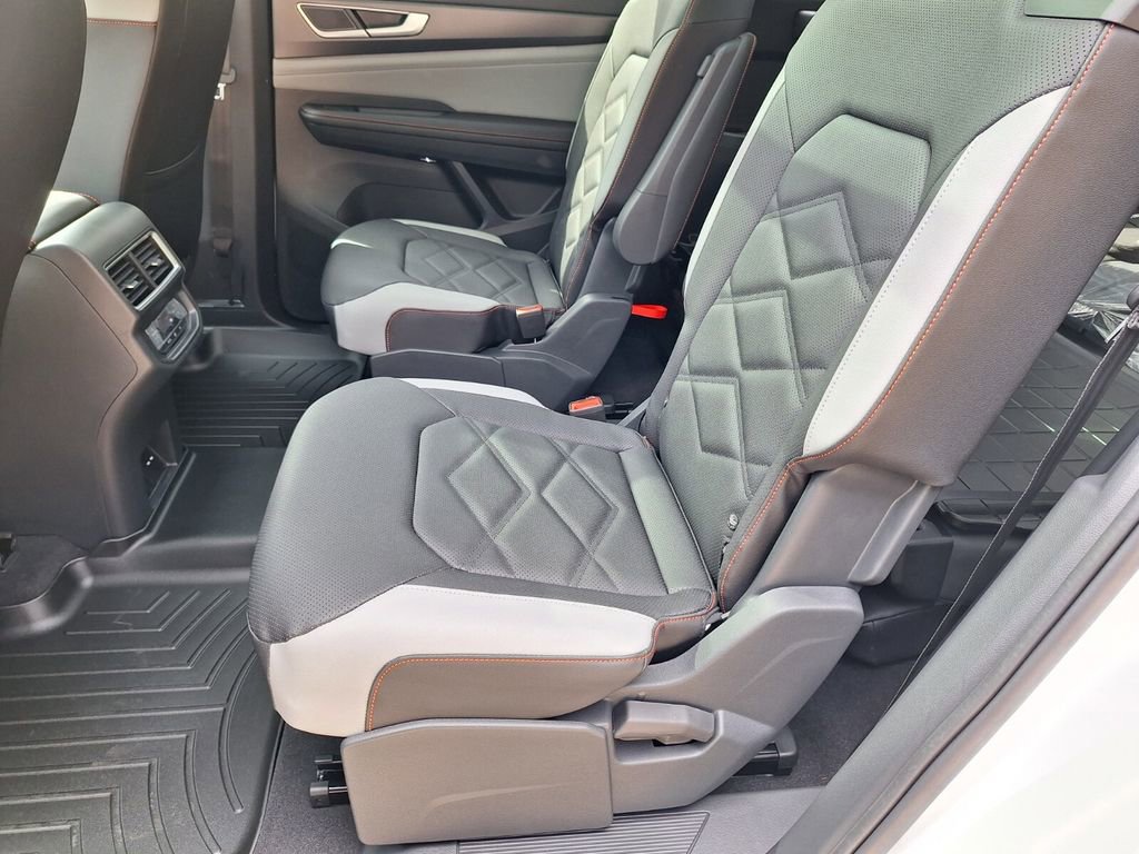 New 2026 Volkswagen Atlas Peak Edition AWD/4WD image 24