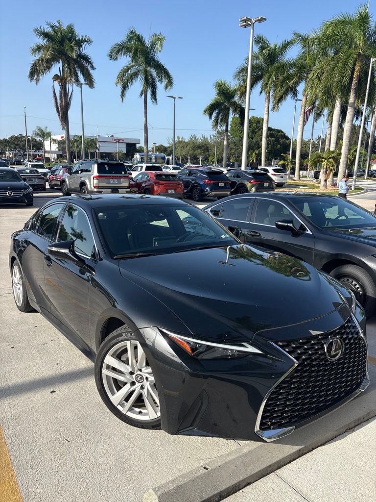 Used 2024 Lexus IS 300 w/ Comfort Package RWD image 2