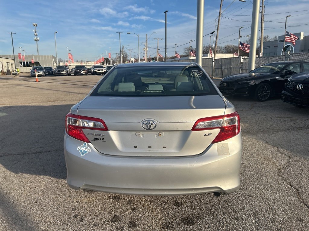 Used 2013 Toyota Camry LE image 7