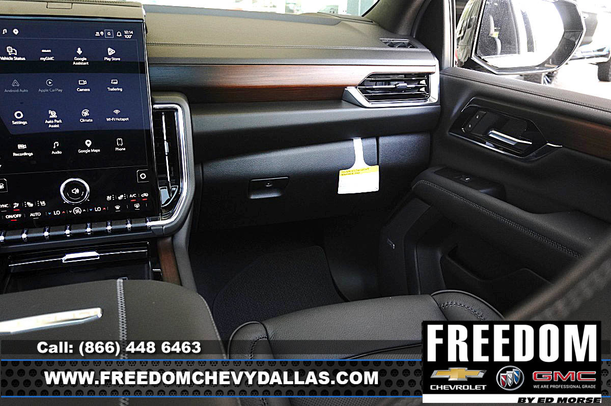 New 2026 GMC Yukon Denali w/ Sun & Power Step Package AWD/4WD image 38