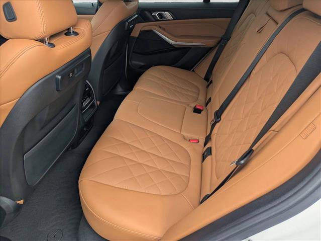 Used 2023 BMW X5 sDrive40i w/ Parking Assistance Package image 21