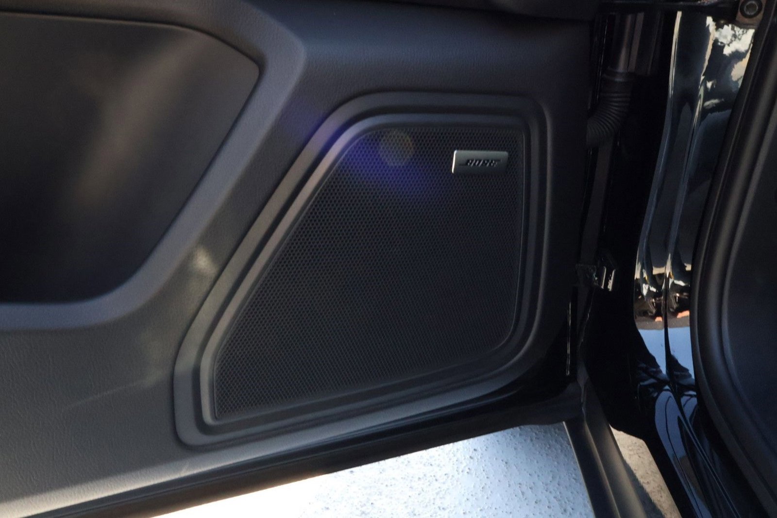 Certified 2025 Porsche Macan image 13