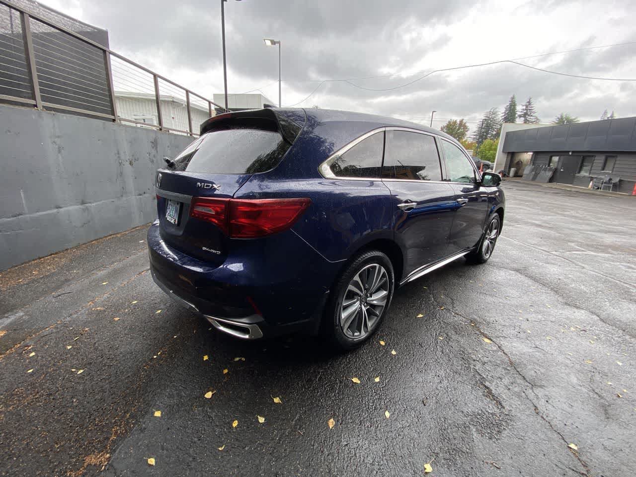 Used 2017 Acura MDX w/ Technology Package AWD/4WD image 6