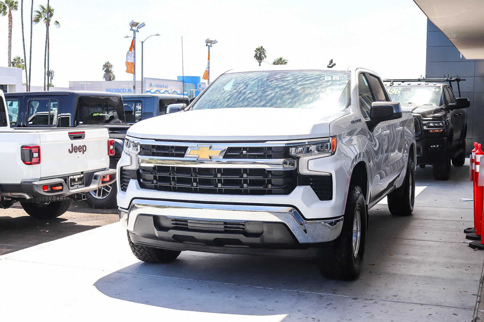 Used 2025 Chevrolet Silverado 1500 LT