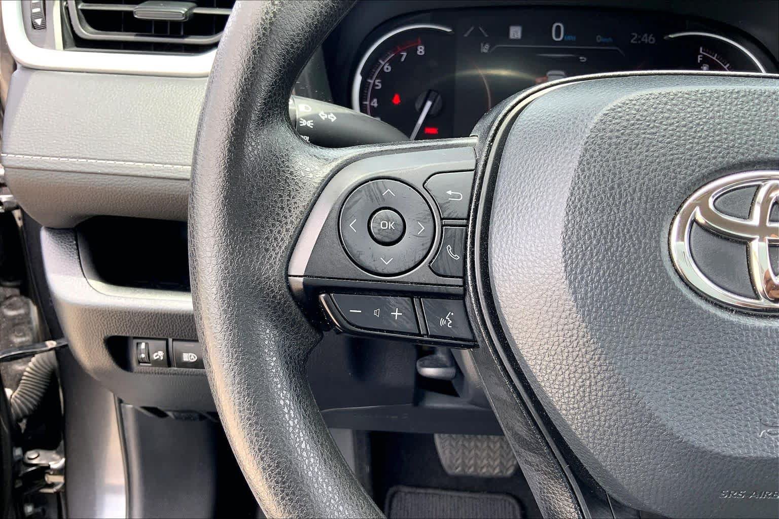 Used 2023 Toyota RAV4 LE FWD image 23