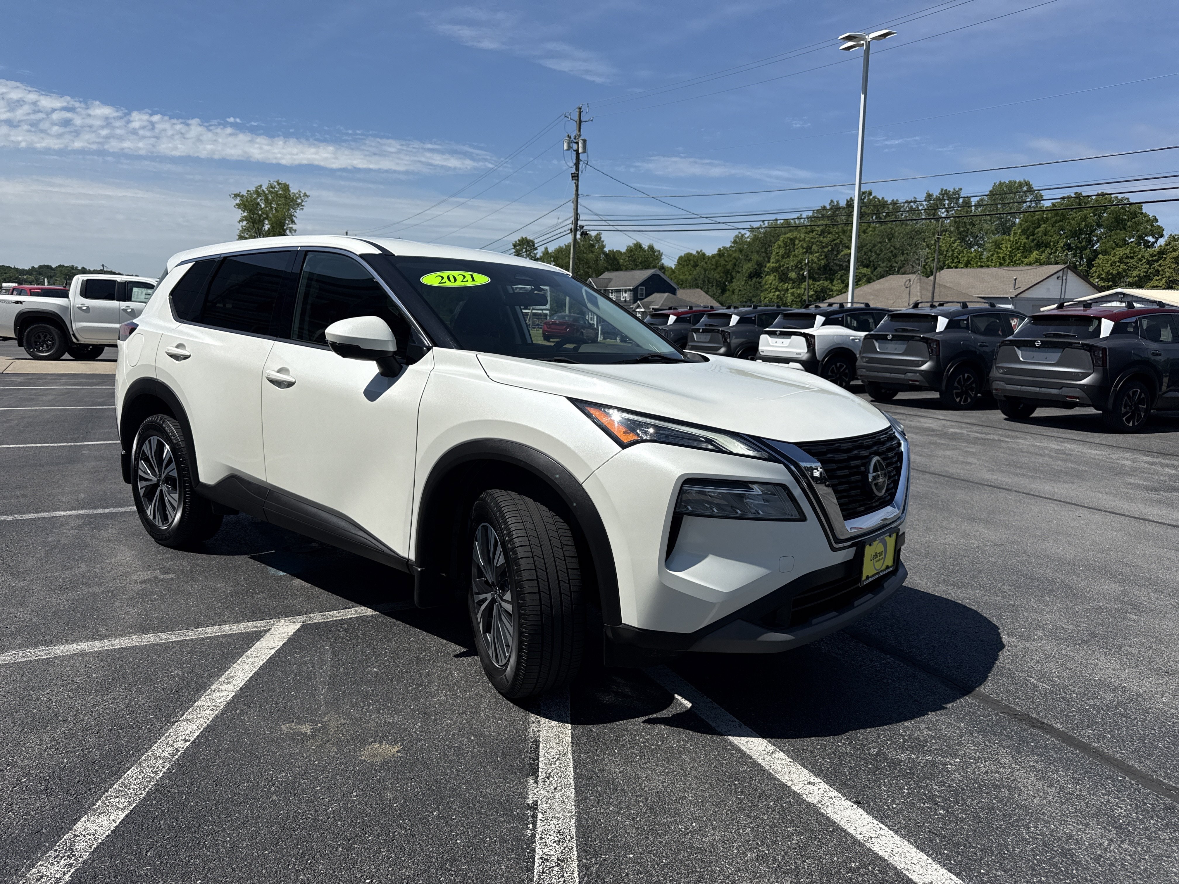Used 2021 Nissan Rogue SV AWD/4WD image 17