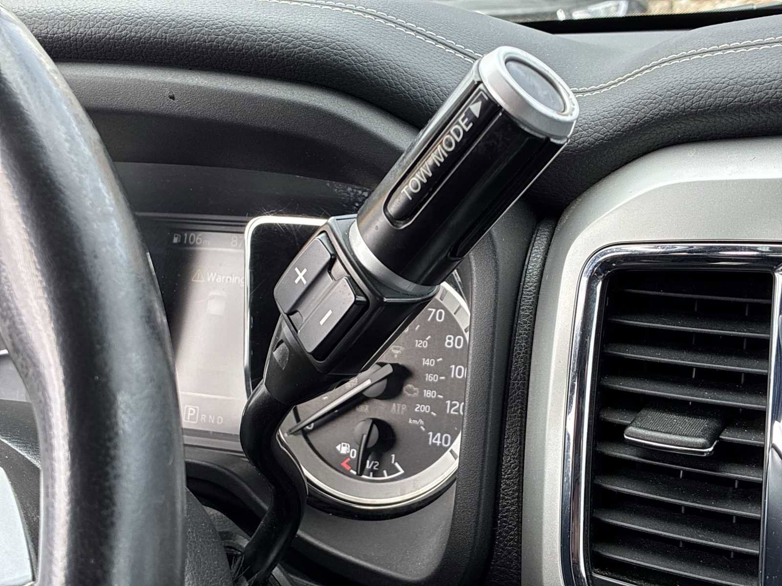 Used 2017 Nissan Titan S image 20