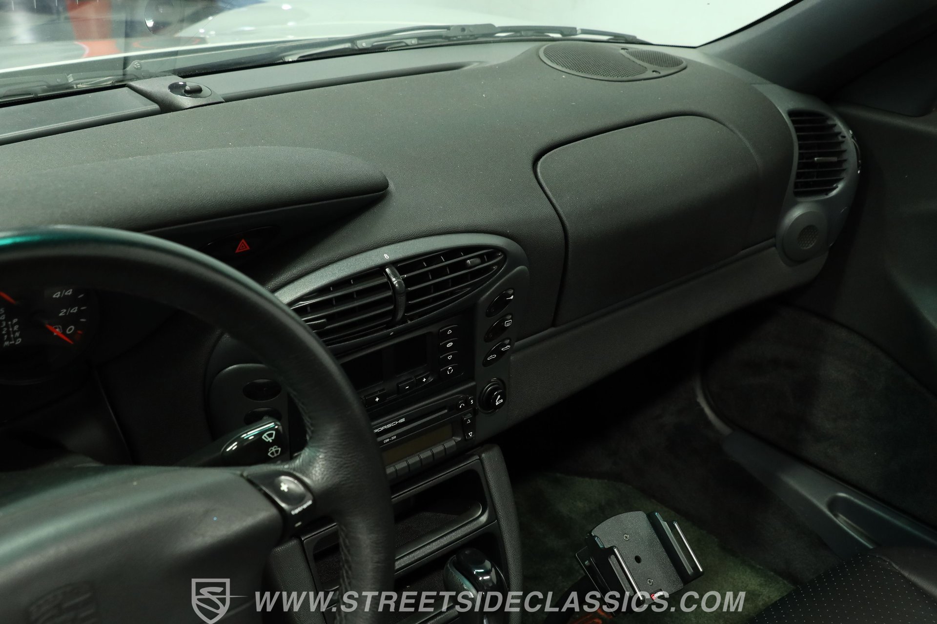 Used 1998 Porsche Boxster RWD image 40
