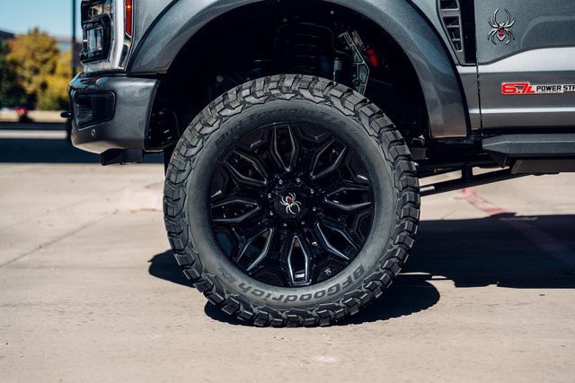 New 2026 Ford F250 Lariat w/ Black Appearance Package AWD/4WD image 8