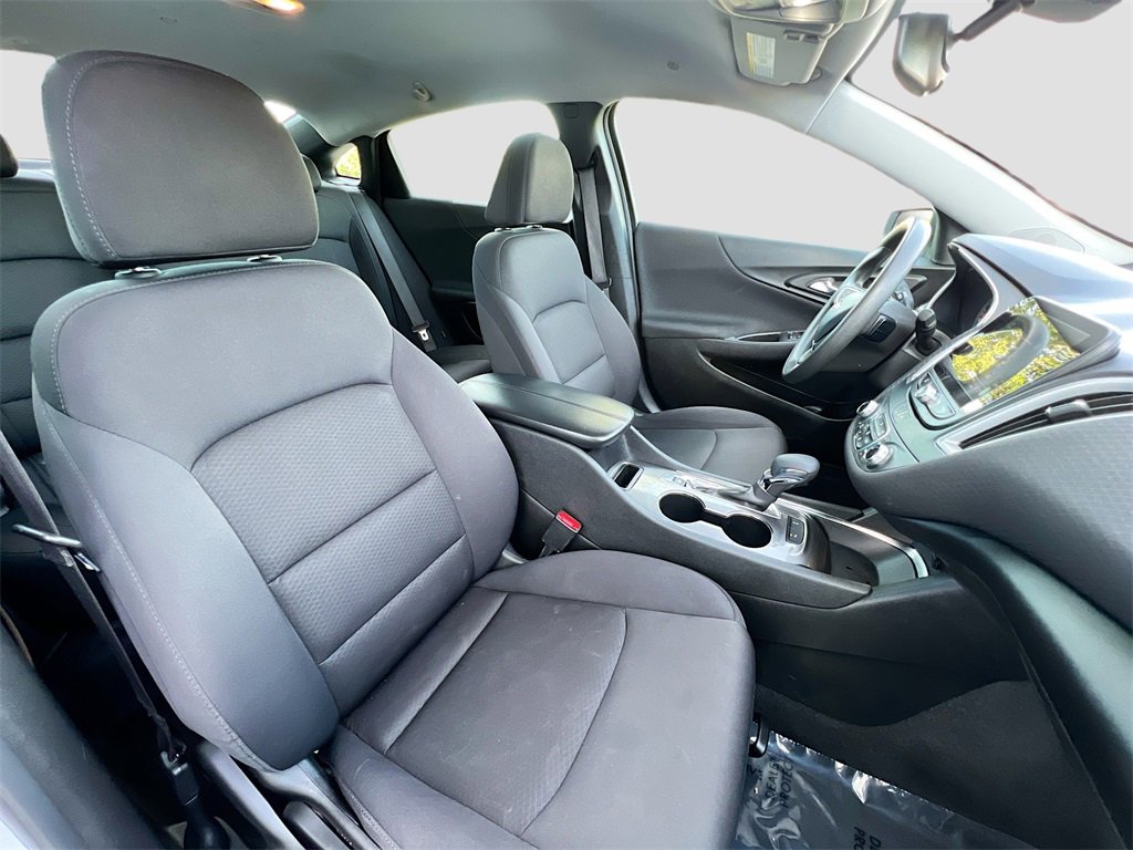 Used 2024 Chevrolet Malibu LT image 27