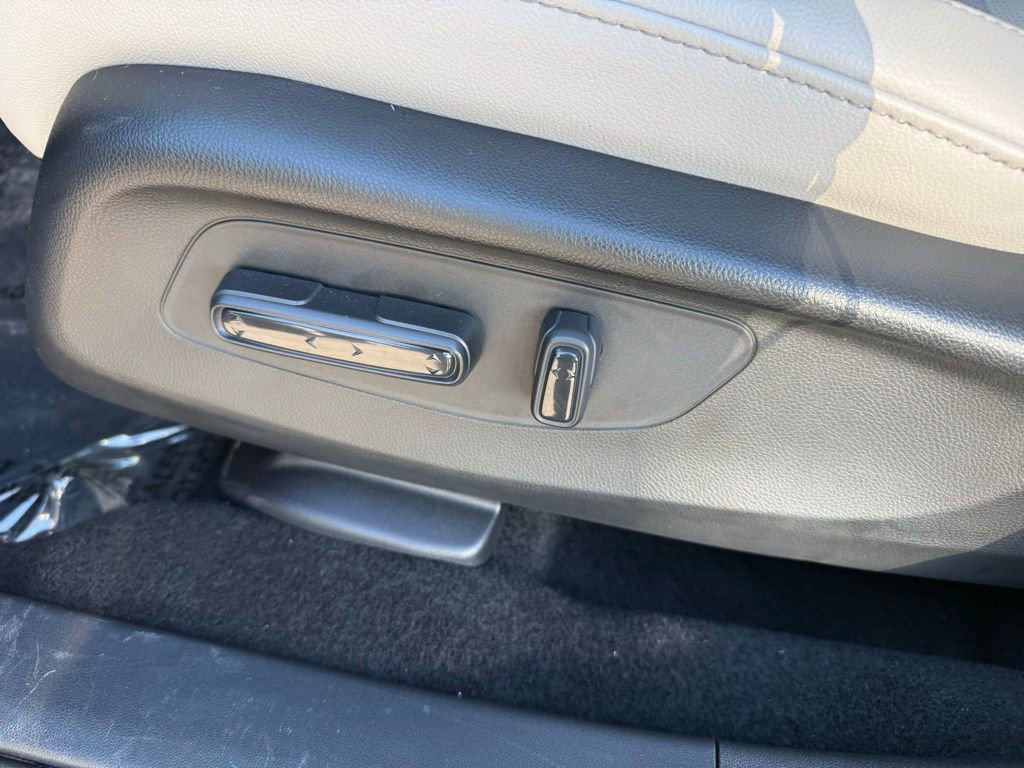 New 2026 Honda HR-V EX-L image 16