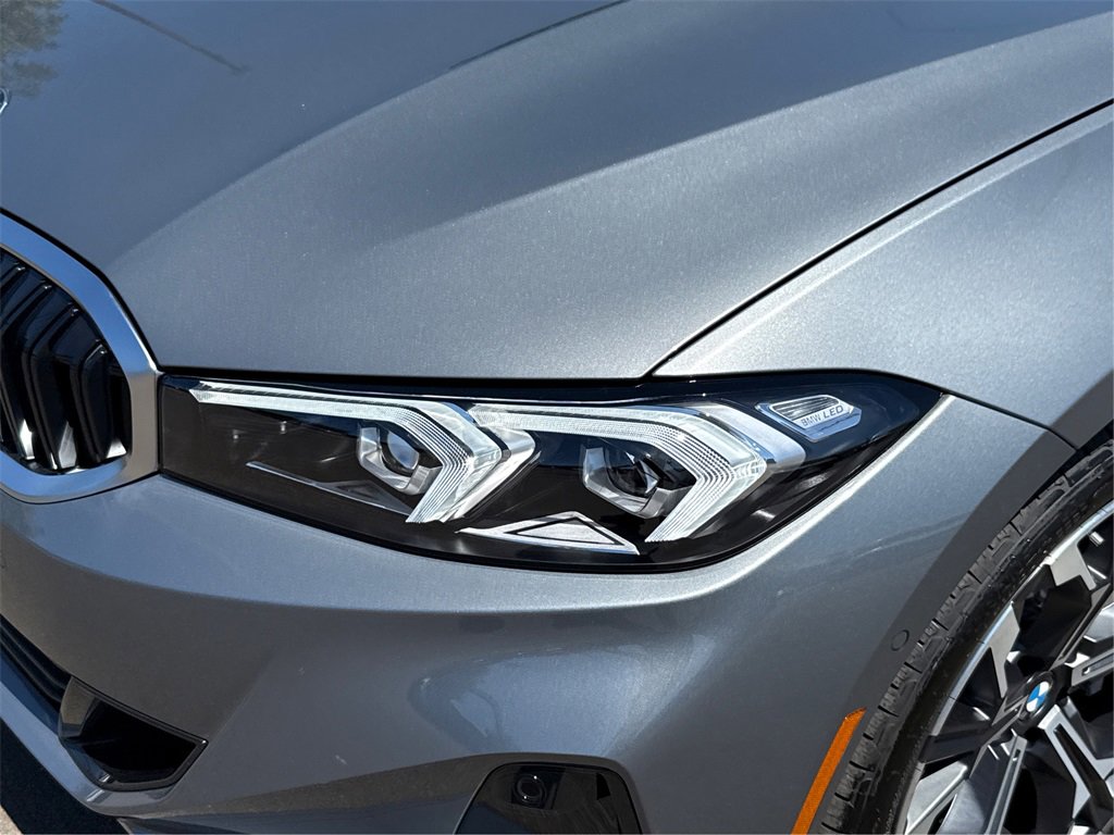 New 2025 BMW 330i Sedan w/ Convenience Package image 16