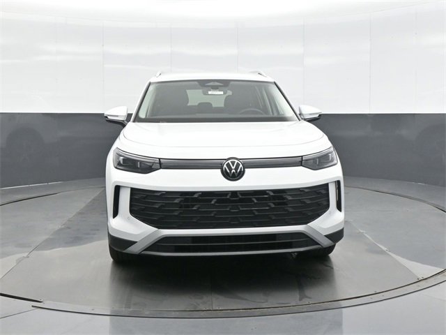New 2026 Volkswagen Tiguan SE image 2
