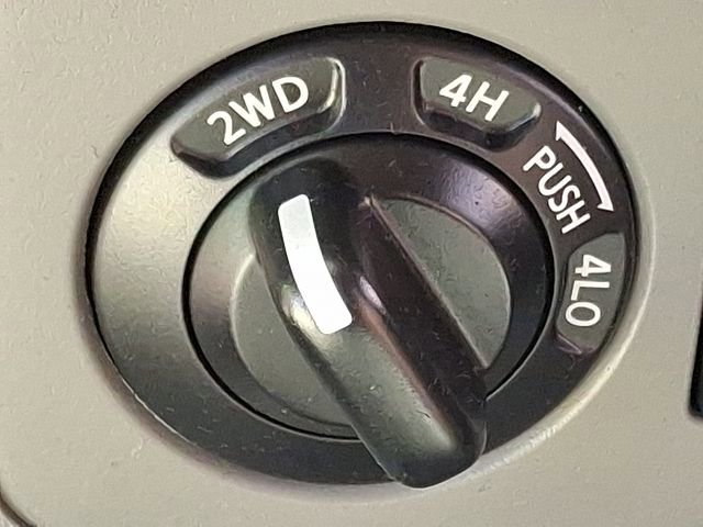 Used 2016 Nissan Frontier SV AWD/4WD image 23