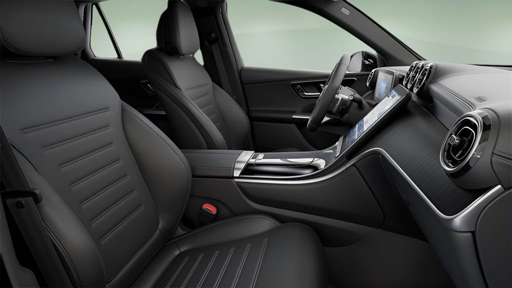 Used 2025 Mercedes-Benz GLC 300 image 39