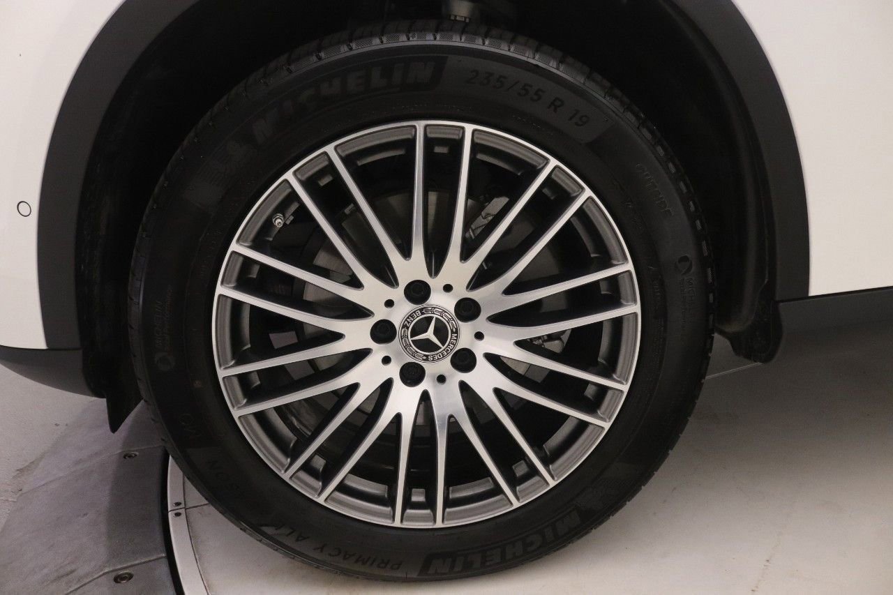 Used 2026 Mercedes-Benz GLC 300 image 30