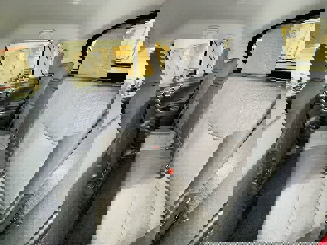 Used 2025 Toyota RAV4 XLE image 23