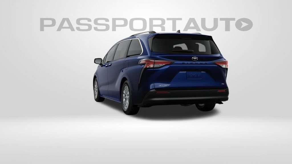 New 2026 Toyota Sienna XLE AWD/4WD image 4