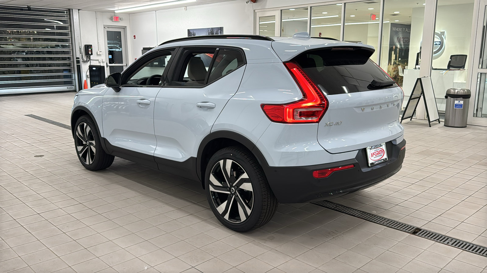 New 2026 Volvo XC40 B5 Ultra w/ Climate Package AWD/4WD image 7