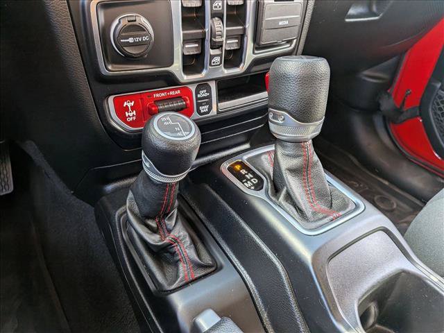 Used 2021 Jeep Gladiator Rubicon AWD/4WD image 11