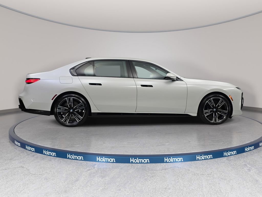 New 2026 BMW 760i xDrive w/ Executive Package image 4