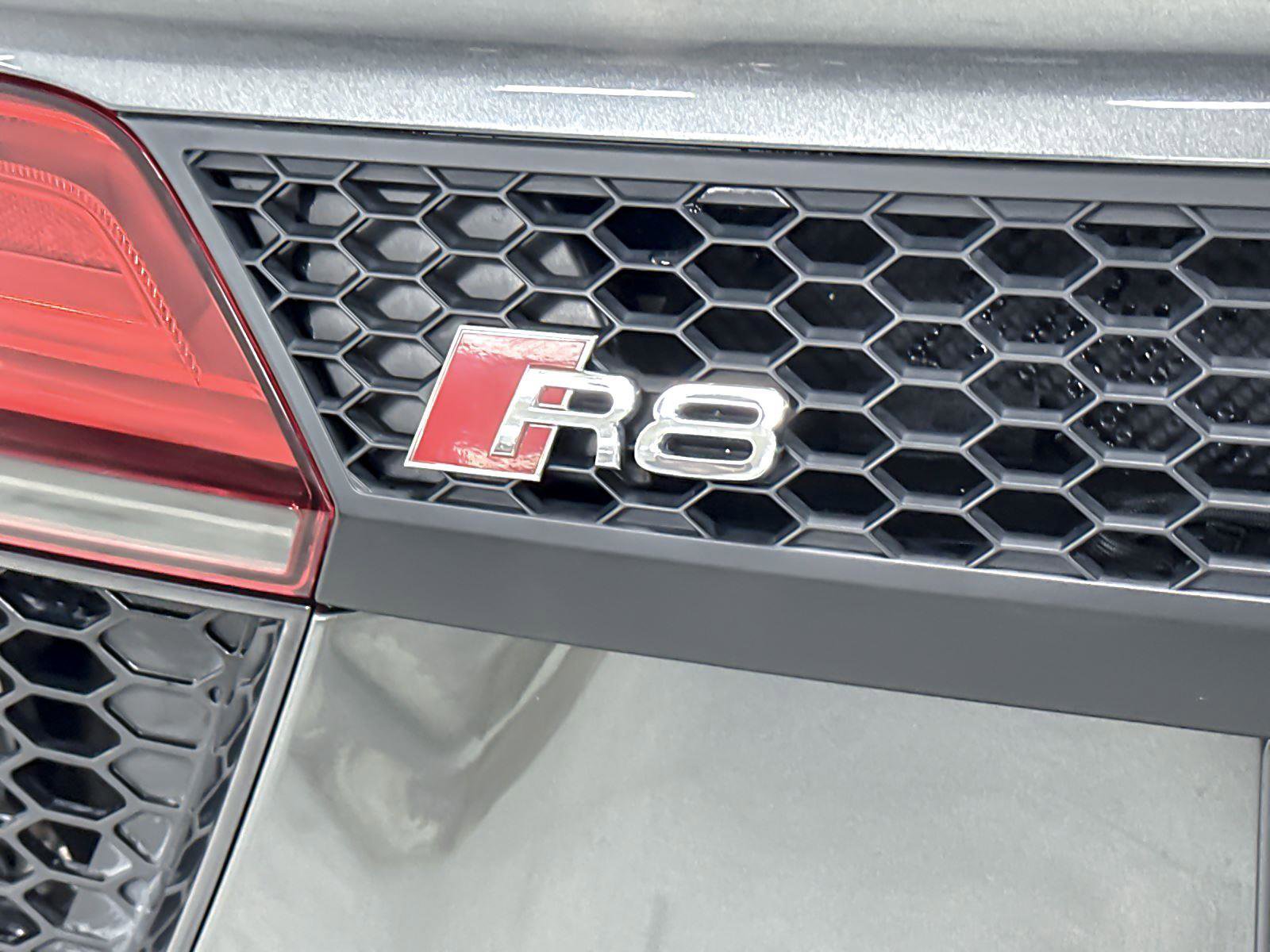 Used 2017 Audi R8 V10 AWD/4WD image 25