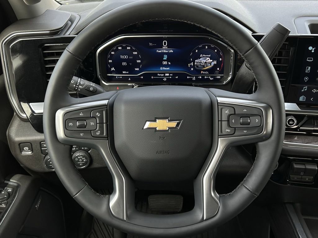 Used 2025 Chevrolet Silverado 2500 LTZ w/ LTZ Convenience Package image 15