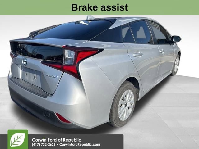 Used 2020 Toyota Prius LE image 8