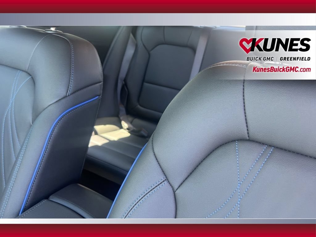 Used 2026 Buick Envista Sport Touring w/ Convenience I Package FWD image 35